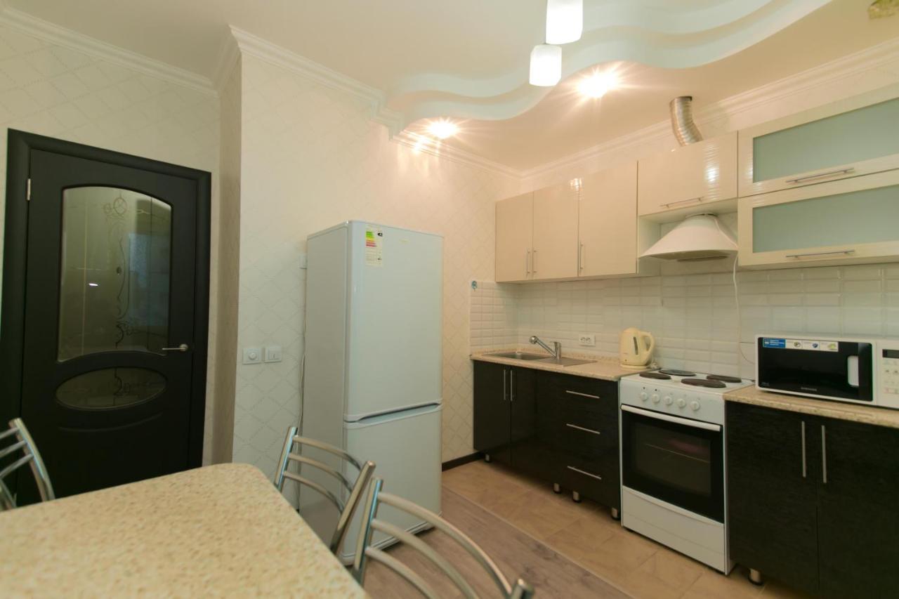 Cozy Apartment On Sarayshyq Street 5E アスターナ エクステリア 写真